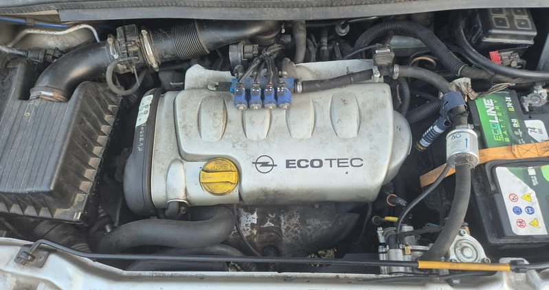 Opel Zafira cena 4100 przebieg: 295250, rok produkcji 2003 z Wrocław małe 67